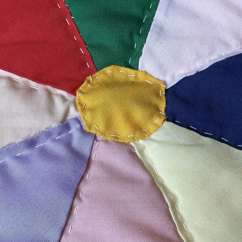 Vtg Handstitched Quilt Multicolor Dresden Plate approx. 96” x 80” w/ Border